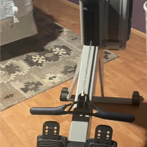 Concept2 Rowing Machine Model E - Picture 3 of 4